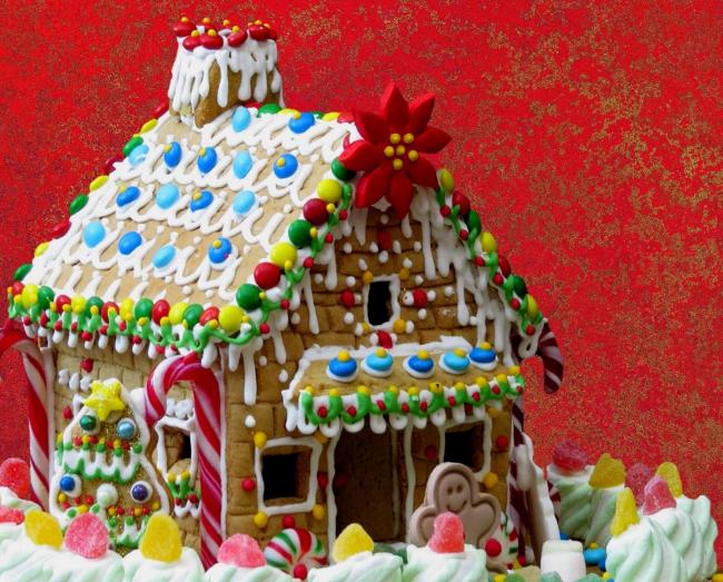 Photo of gingerbread house